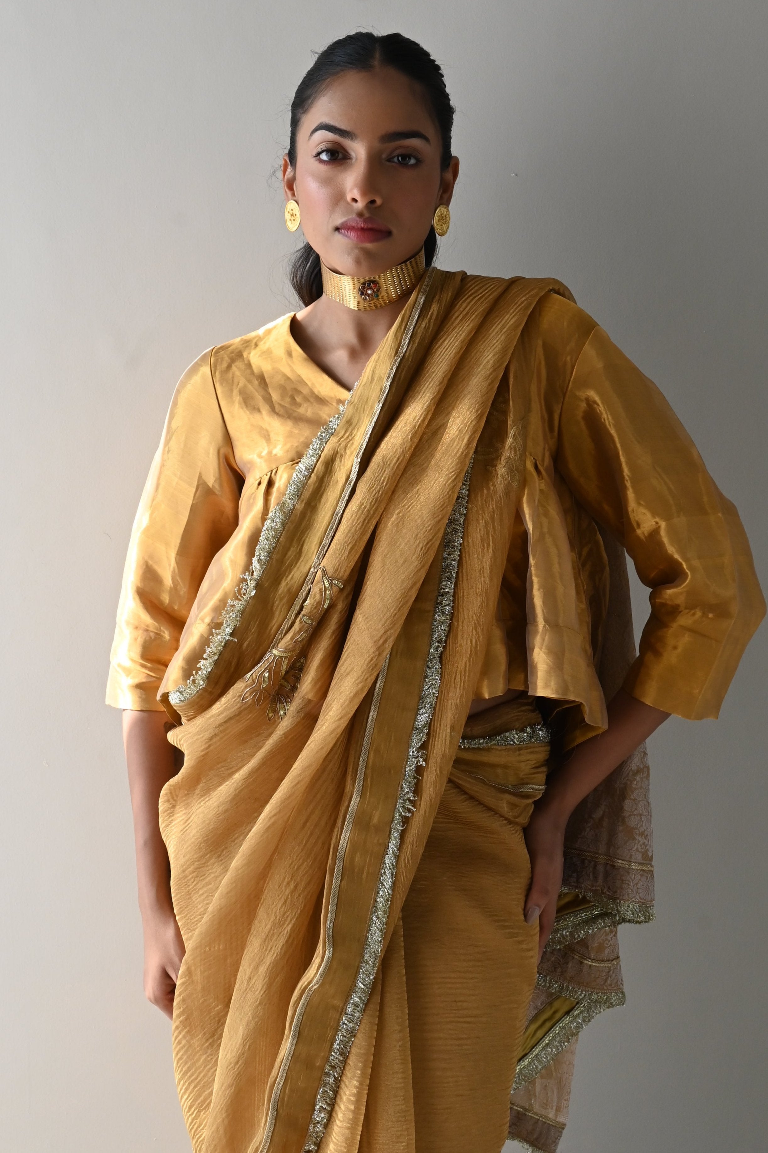Kurkuri Saree in Gold Crushed Tissue