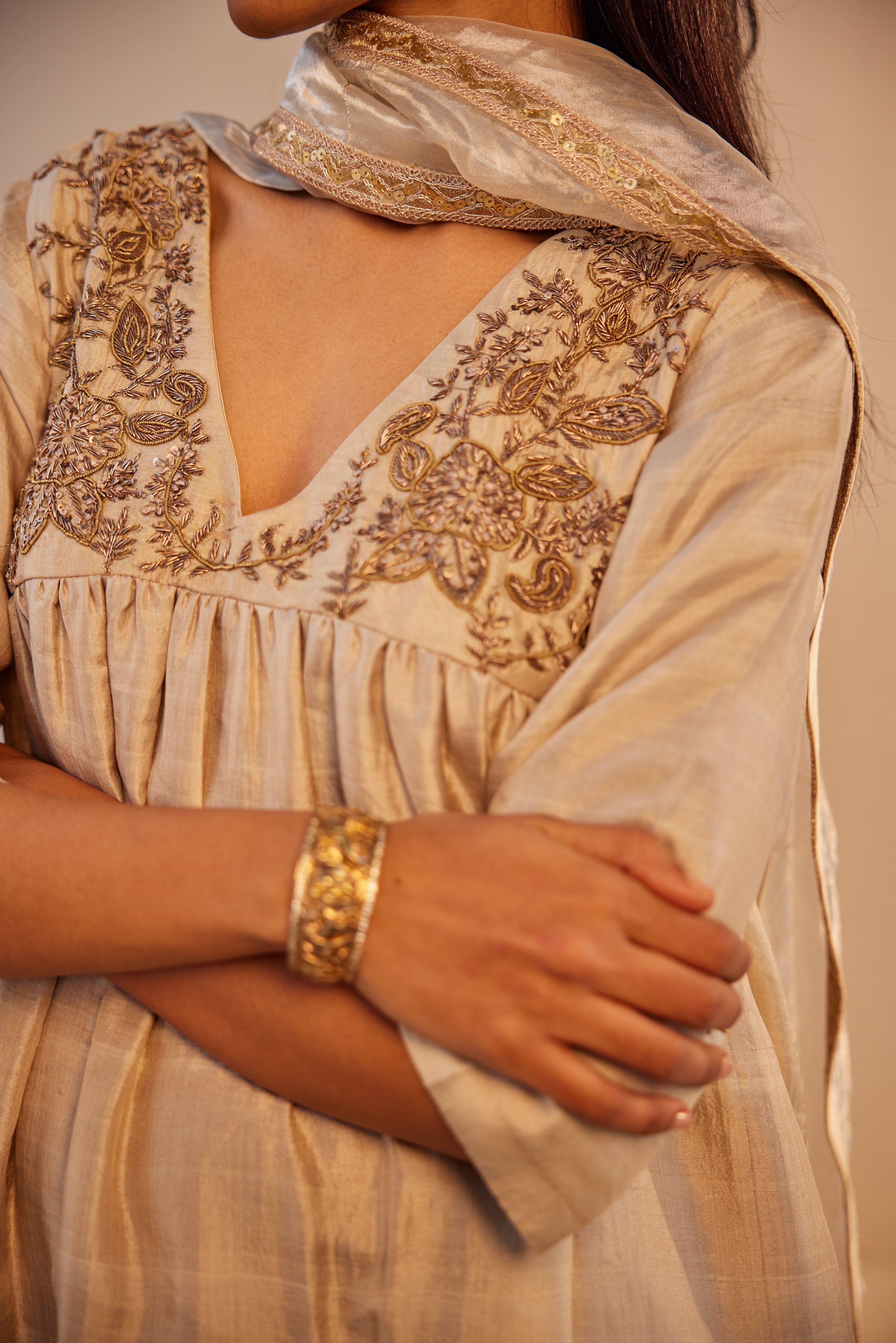 Stole in Ivory Organza Tissue