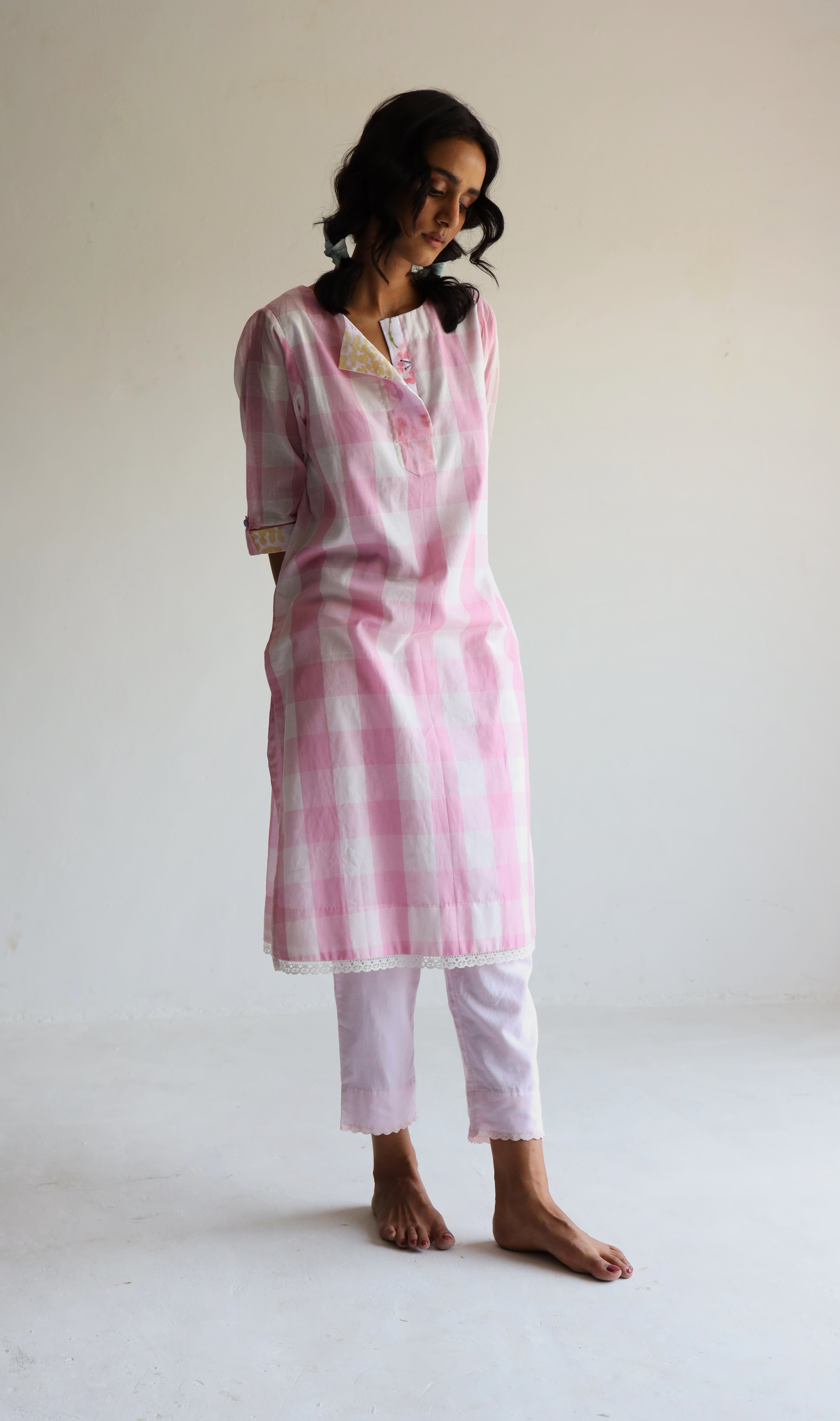 HK Kurta In Pink Jamdani Lungi Checks With Pants