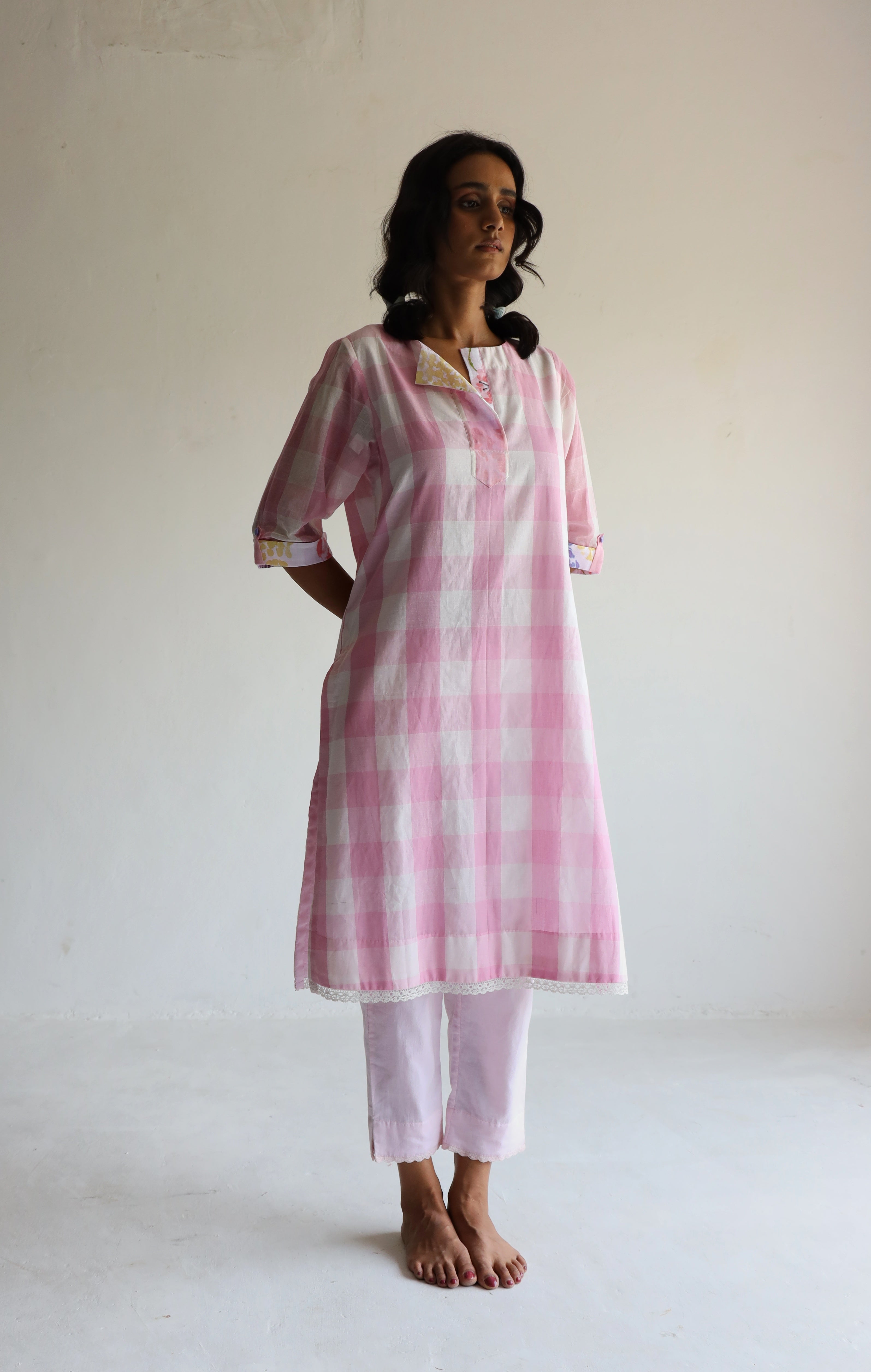 HK Kurta In Pink Jamdani Lungi Checks With Pants