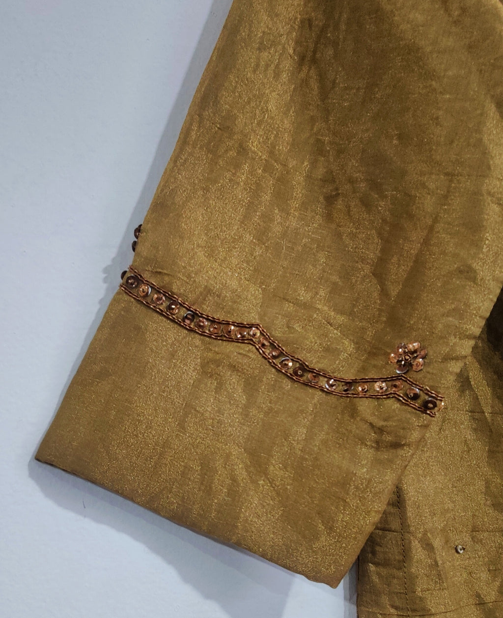 Mini Anu in Champagne Grey Tissue with Garara