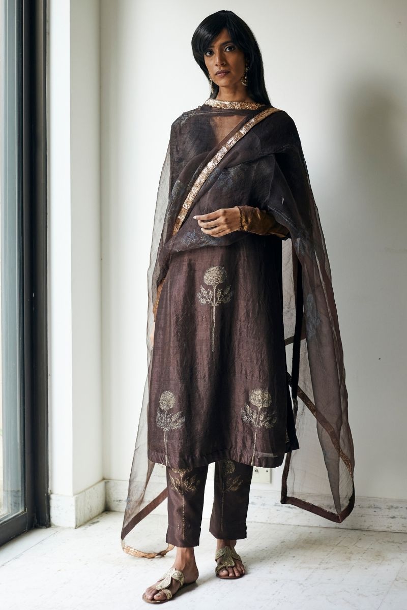 Anu Kurta In Bark Brown Printed Mulberry Silk With Pants