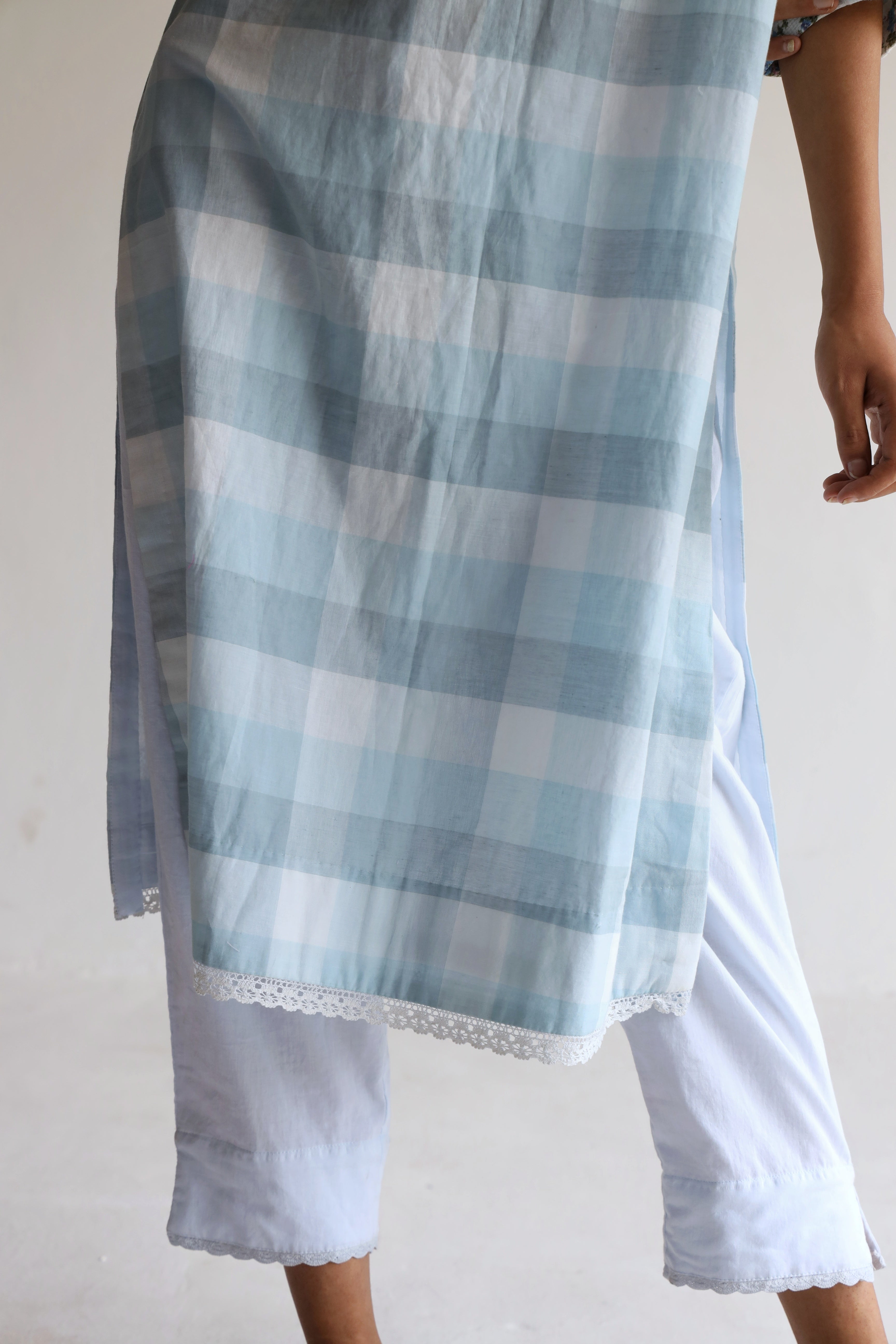 HK Kurta in Blue Jamdani Lungi Checks with Pants