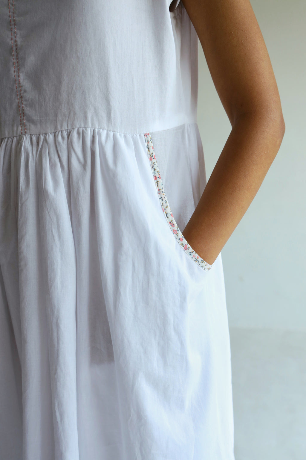 Sleeveless Ana Dress in White Bengal Handloom