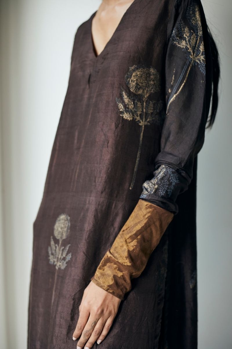 Anu Kurta In Bark Brown Printed Mulberry Silk With Pants