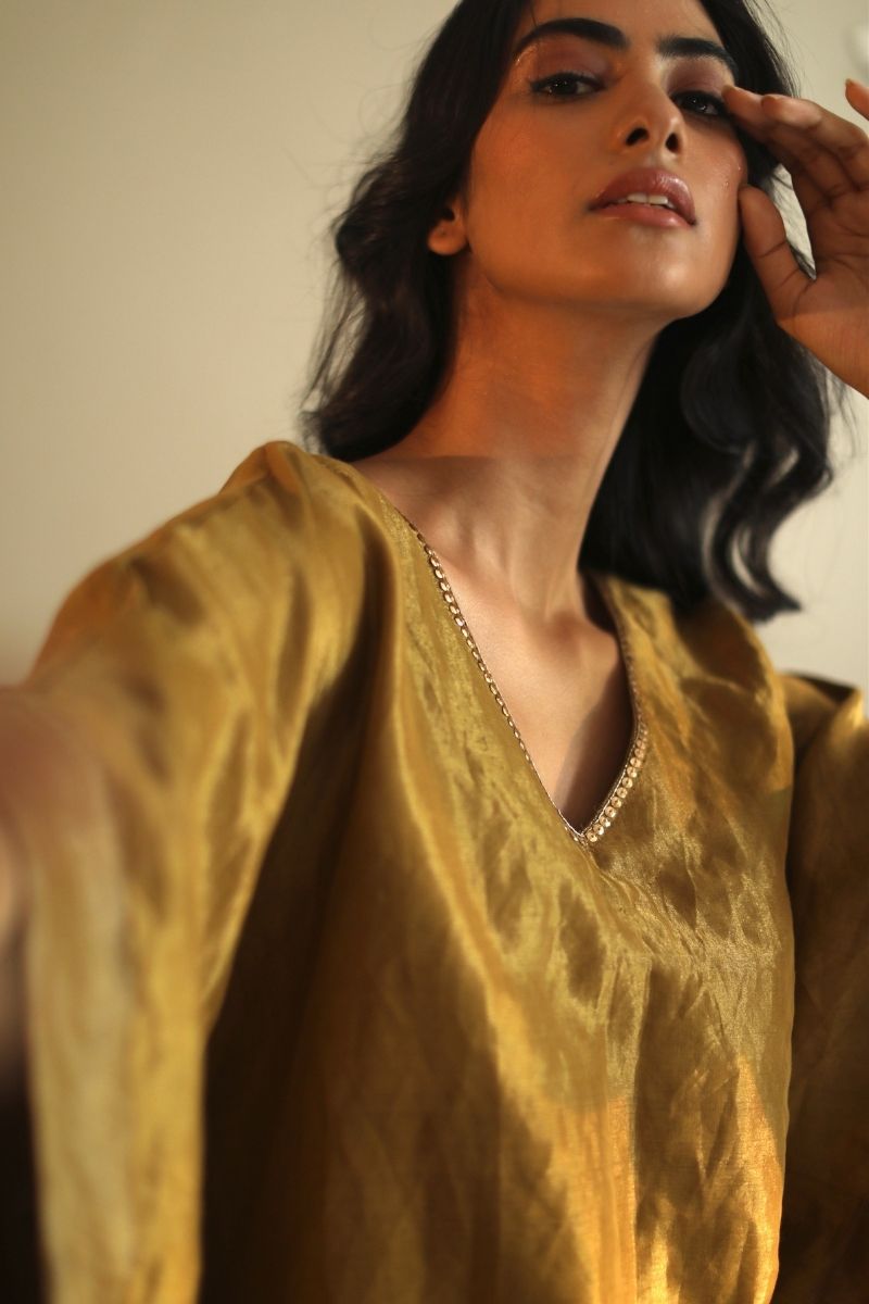 Kaftan In Antique Gold Handloom Tissue
