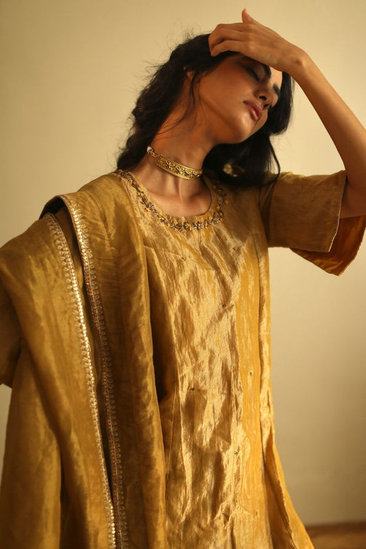 Dupatta In Antique Gold Handloom Tissue