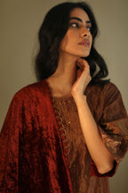 Stole In Red Velvet With Zari Scallope