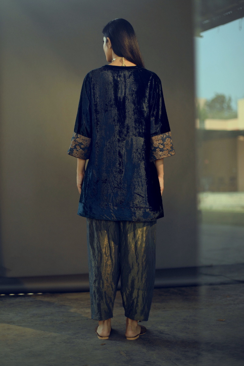 Mini Kurta in Navy Velvet With Tissue Shalwar