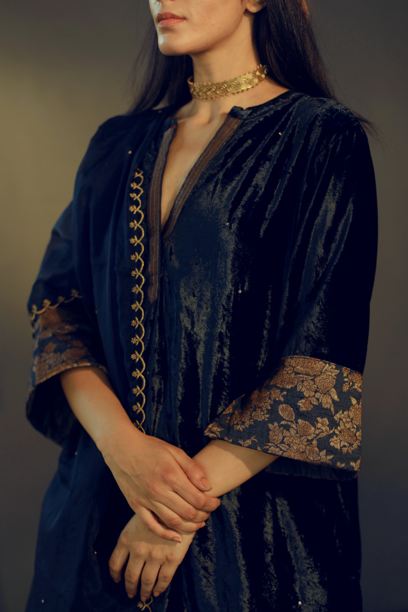 Mini Kurta in Navy Velvet With Tissue Shalwar