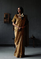 Sari in Vintage Gold Tissue Stripes