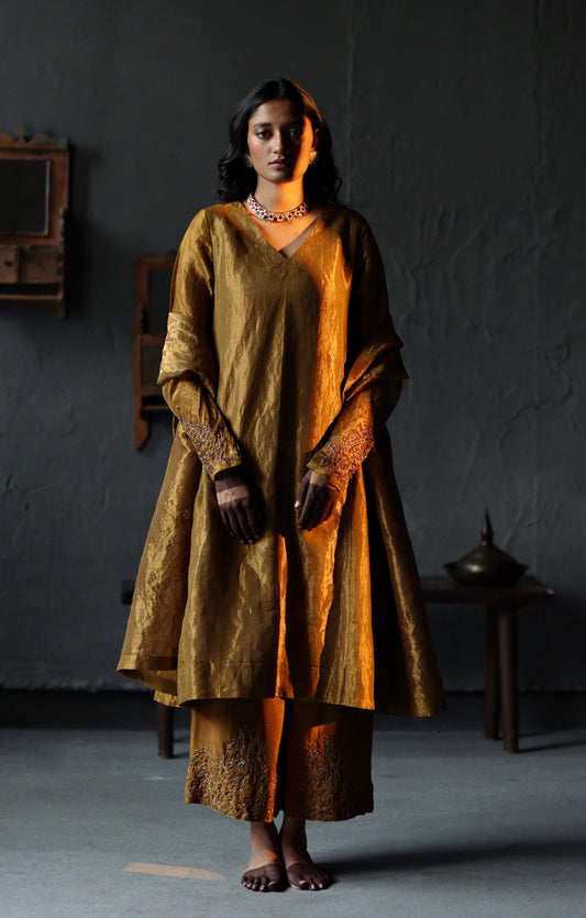 Tannu Kurta in Vintage Gold Tissue with Farshi