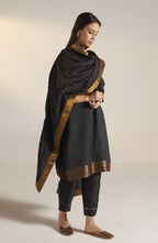 Dupatta in embroidered Black Mulberry Silk