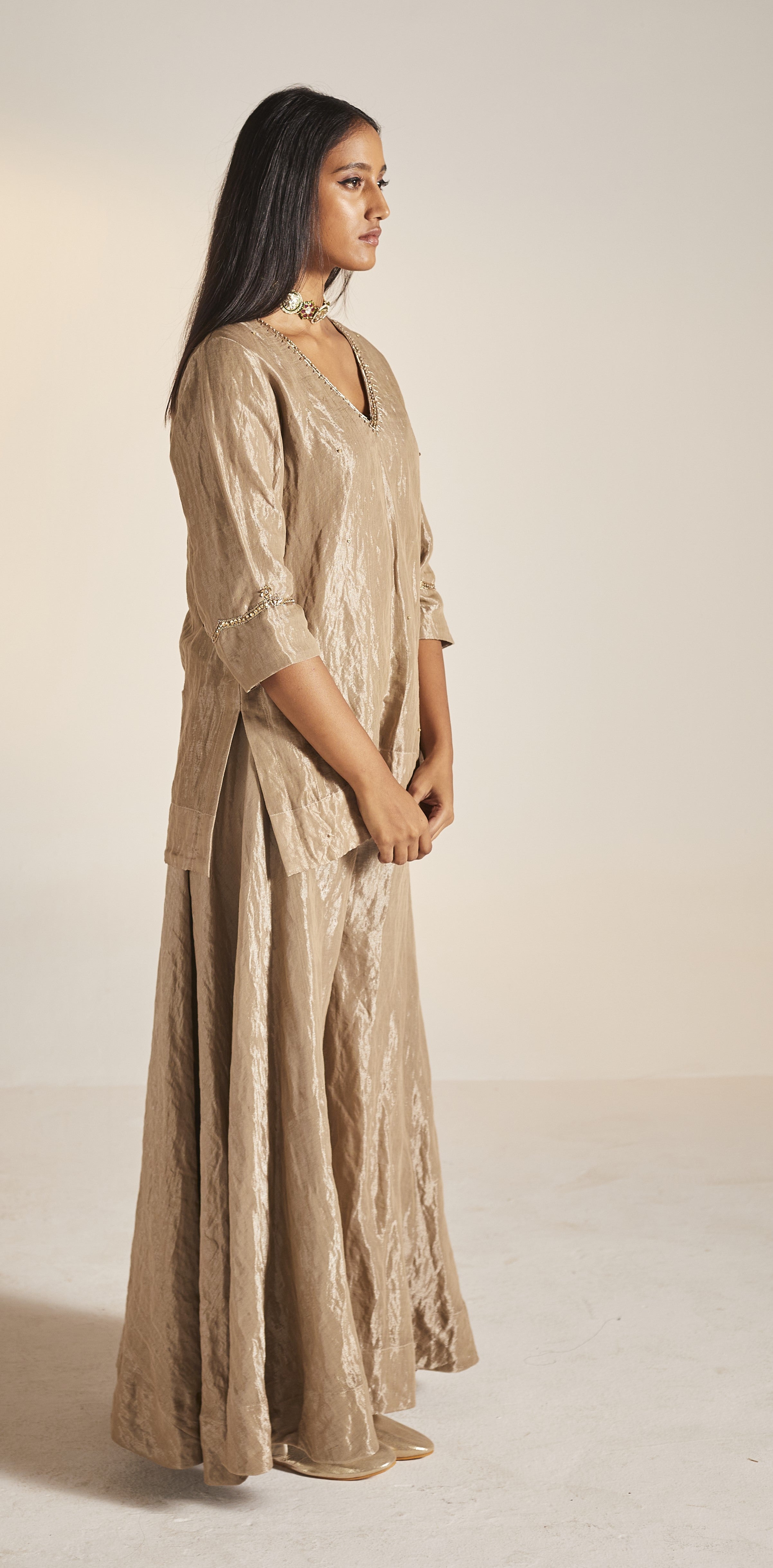 Mini Anu in Champagne Grey Tissue with Garara