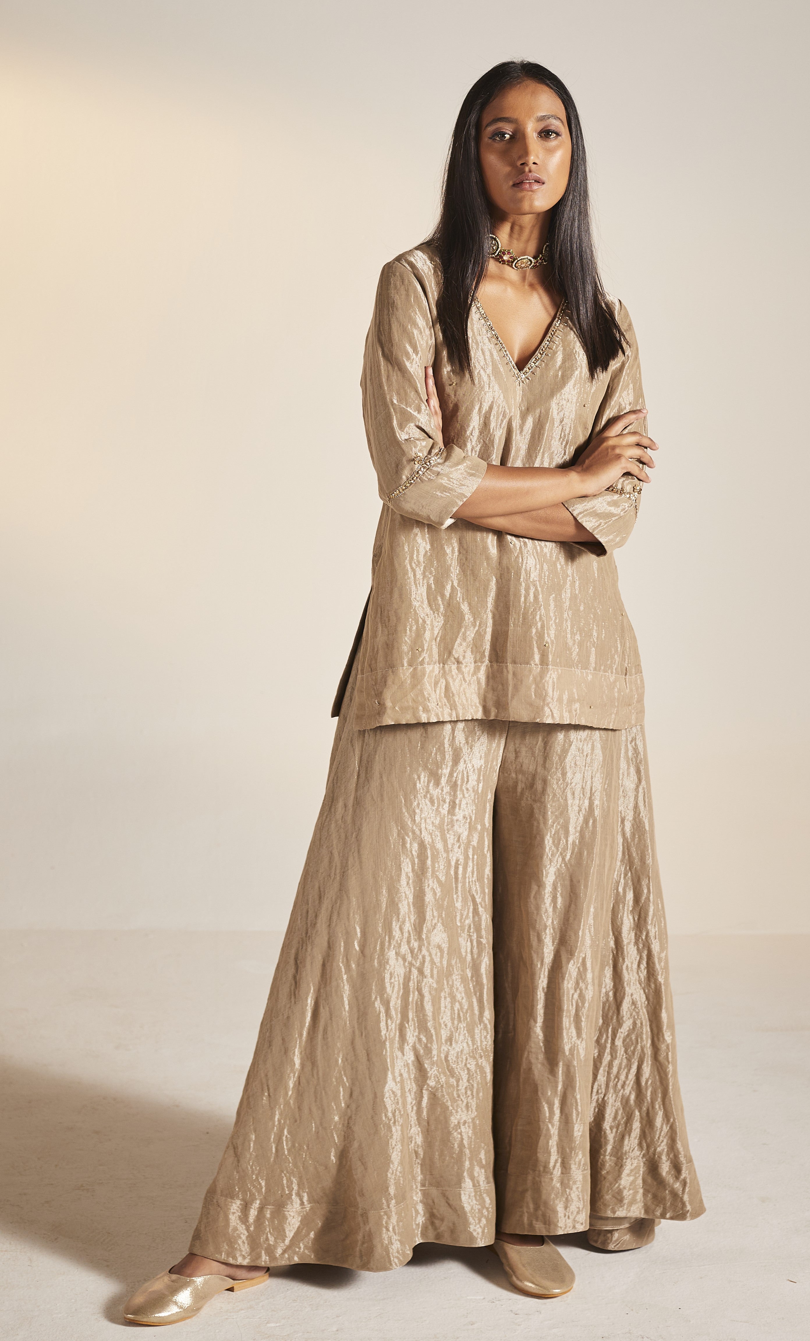 Mini Anu in Champagne Grey Tissue with Garara