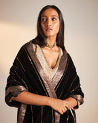 Dupatta in embroidered Black Velvet