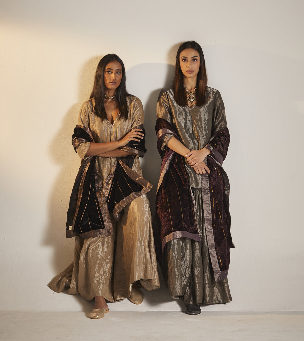 Mini Anu in Champagne Grey Tissue with Garara