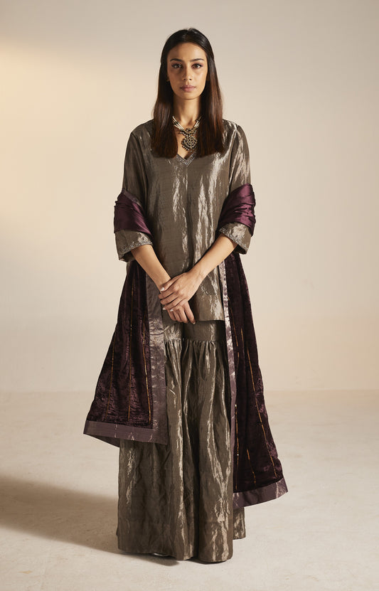 Mini Anisa in Slate Silver Tissue with Sharara