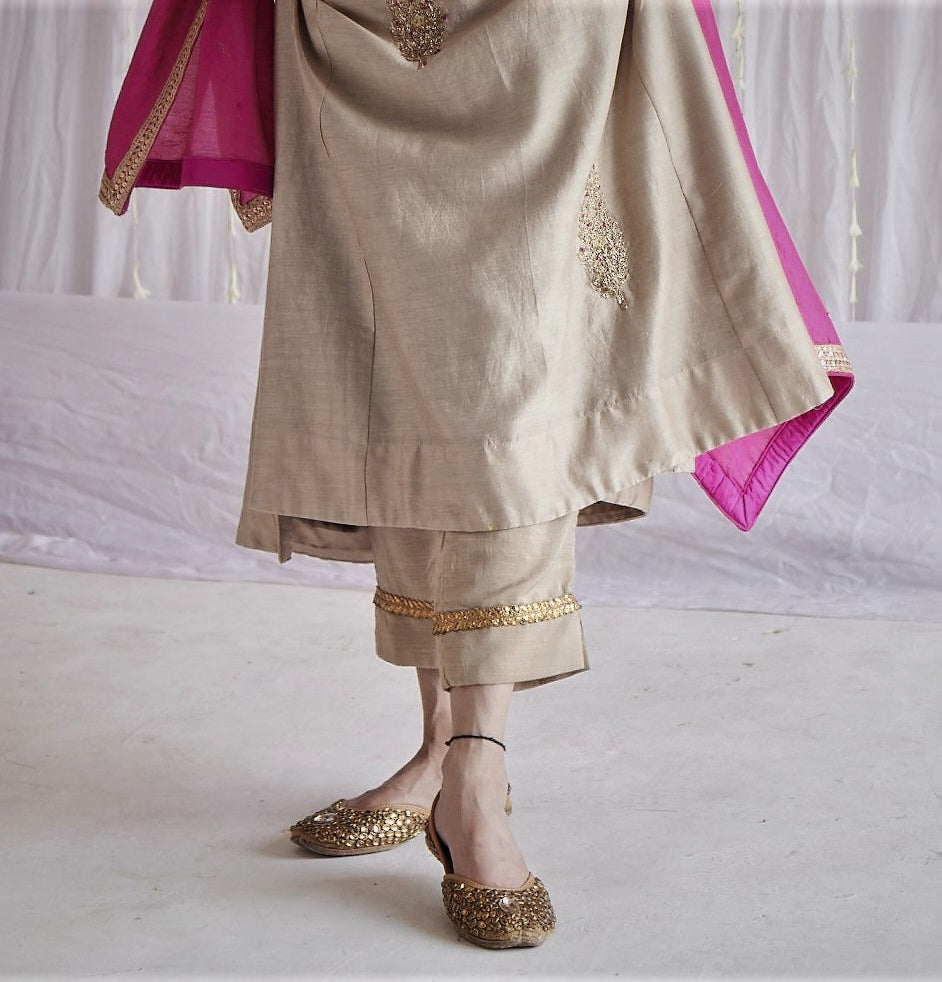 Tannu Kurta in Pearl Beige Chanderi with Pants.