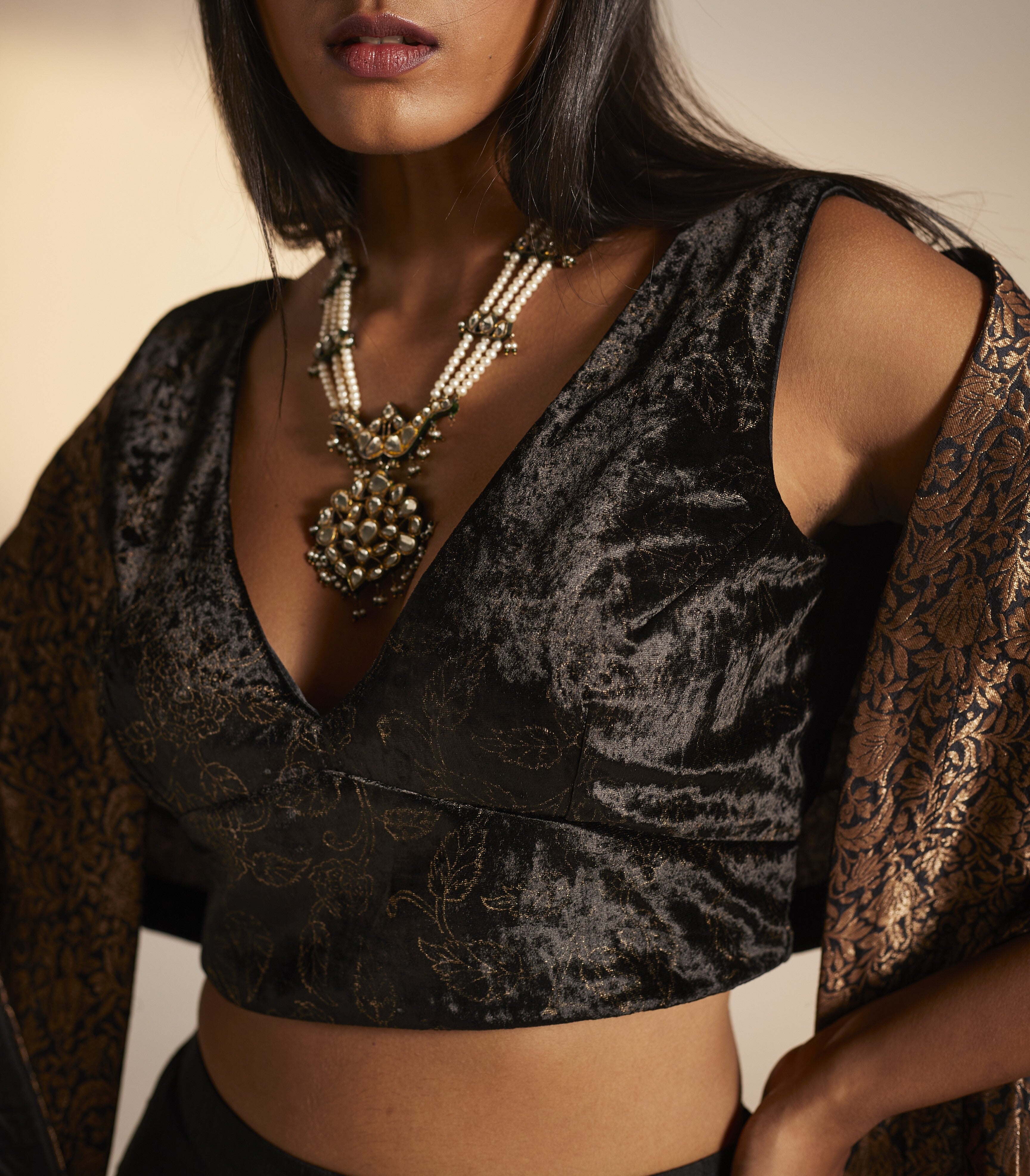 Blouse in Black Velvet