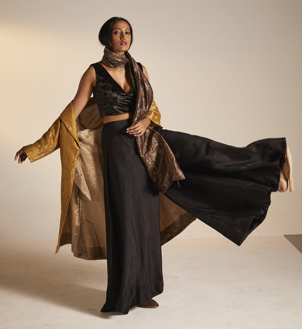 Blouse in Black Velvet