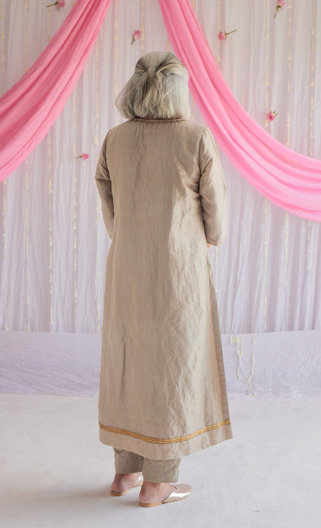 Anu Kurta in Pearl Beige Tissue with Pants.