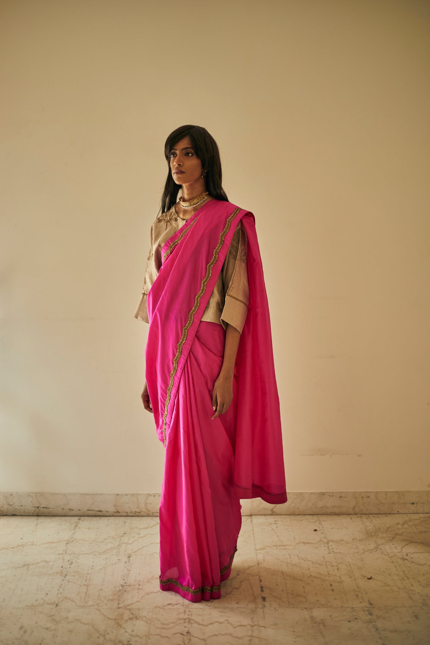 Manju Sari In Pink Mulberry Silk With Scallop Lace Border Work