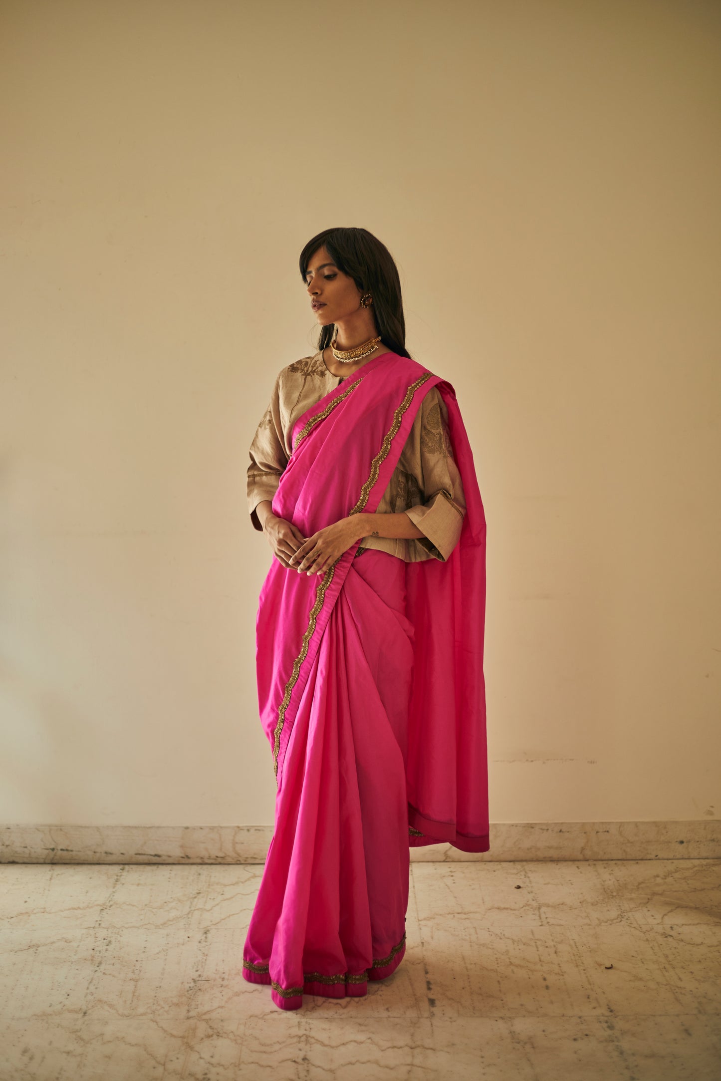 Manju Sari In Pink Mulberry Silk With Scallop Lace Border Work