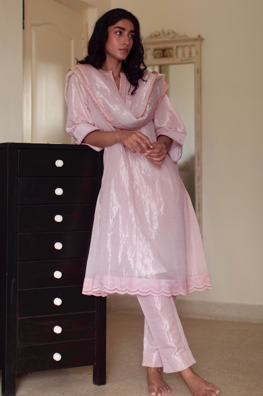 Maxi Kurta In Shell Pink Handloom Tissue With Pant