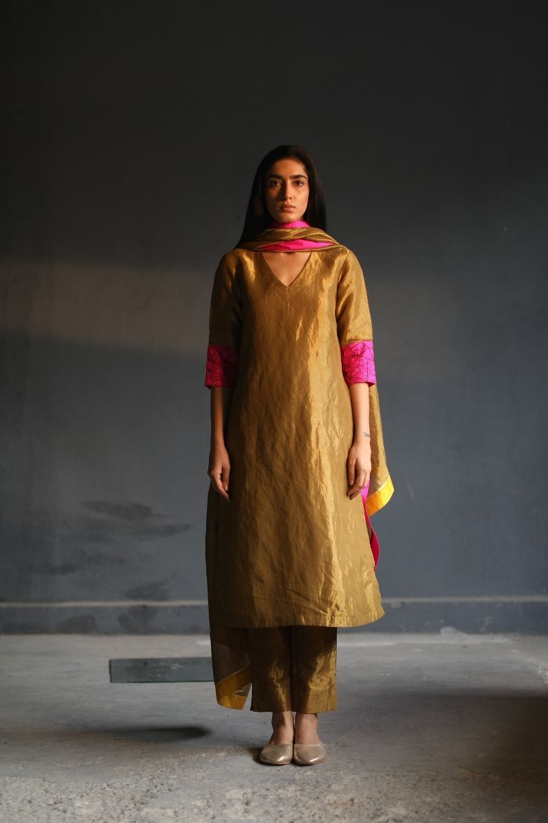 Anu Kurta In Antique Gold Handloom Tissue With Pants