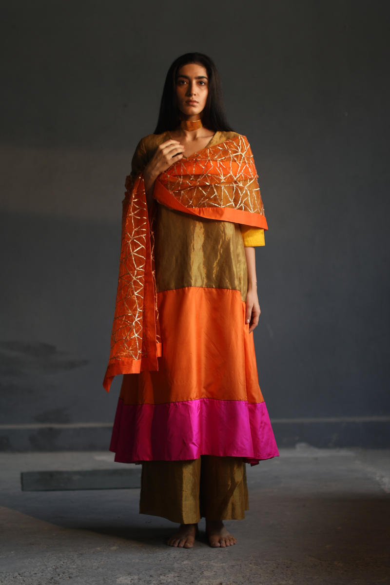 HL Kurta In Different Colours Of Mithai In Pure Silk & Antique Gold Handloom Tissue