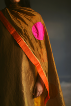 Chauranga Stole In Antique Gold Handloom Tissue